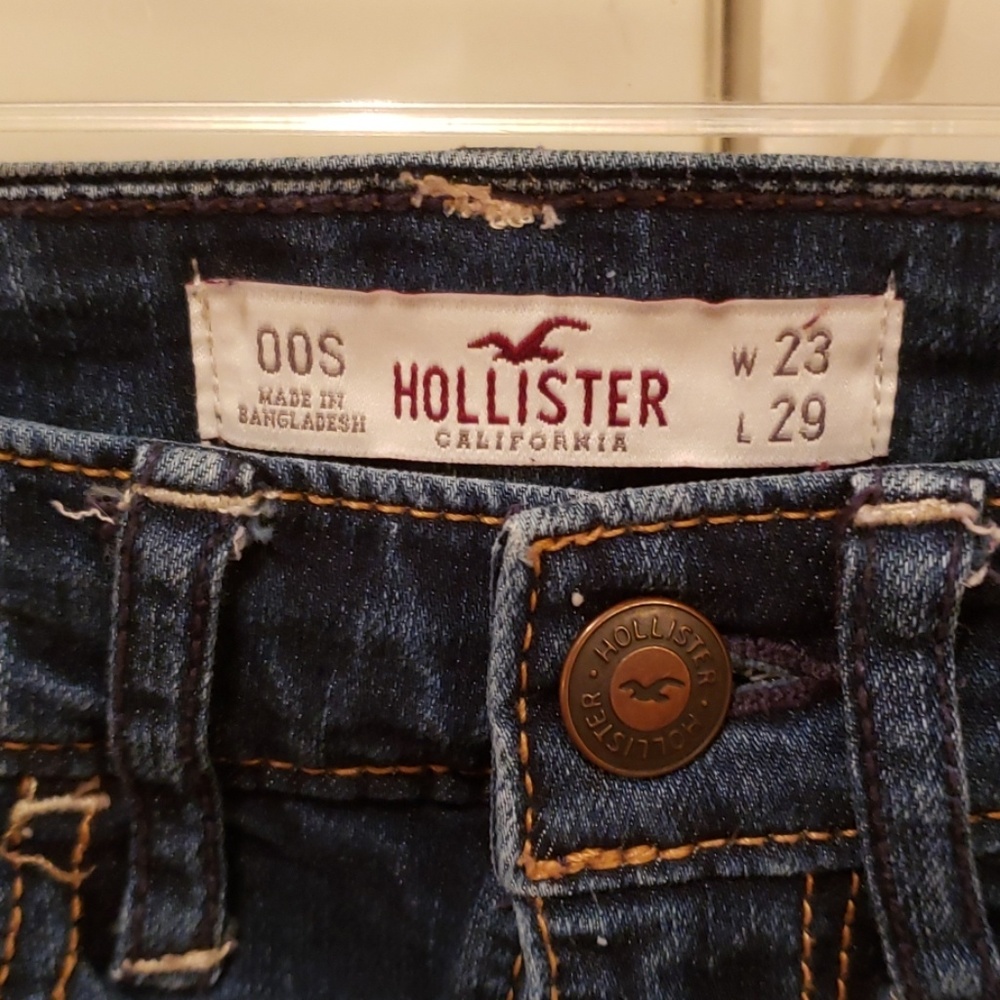 Hollister Distressed Jean's Size 24